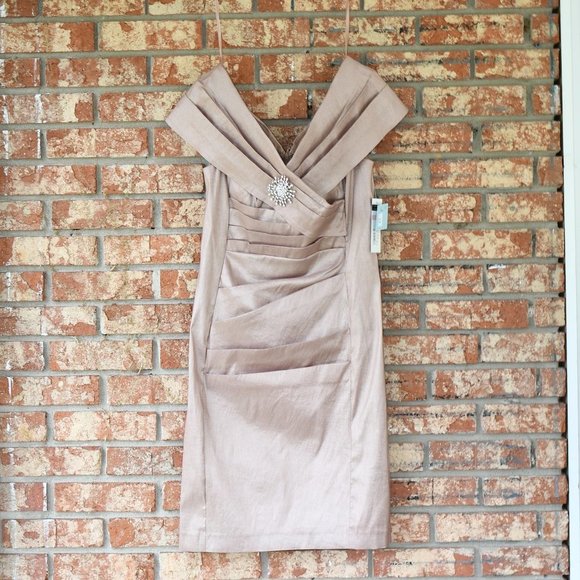 Cachet Dresses & Skirts - CACHET Evening Dress